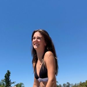 Meet your Posher, Stella